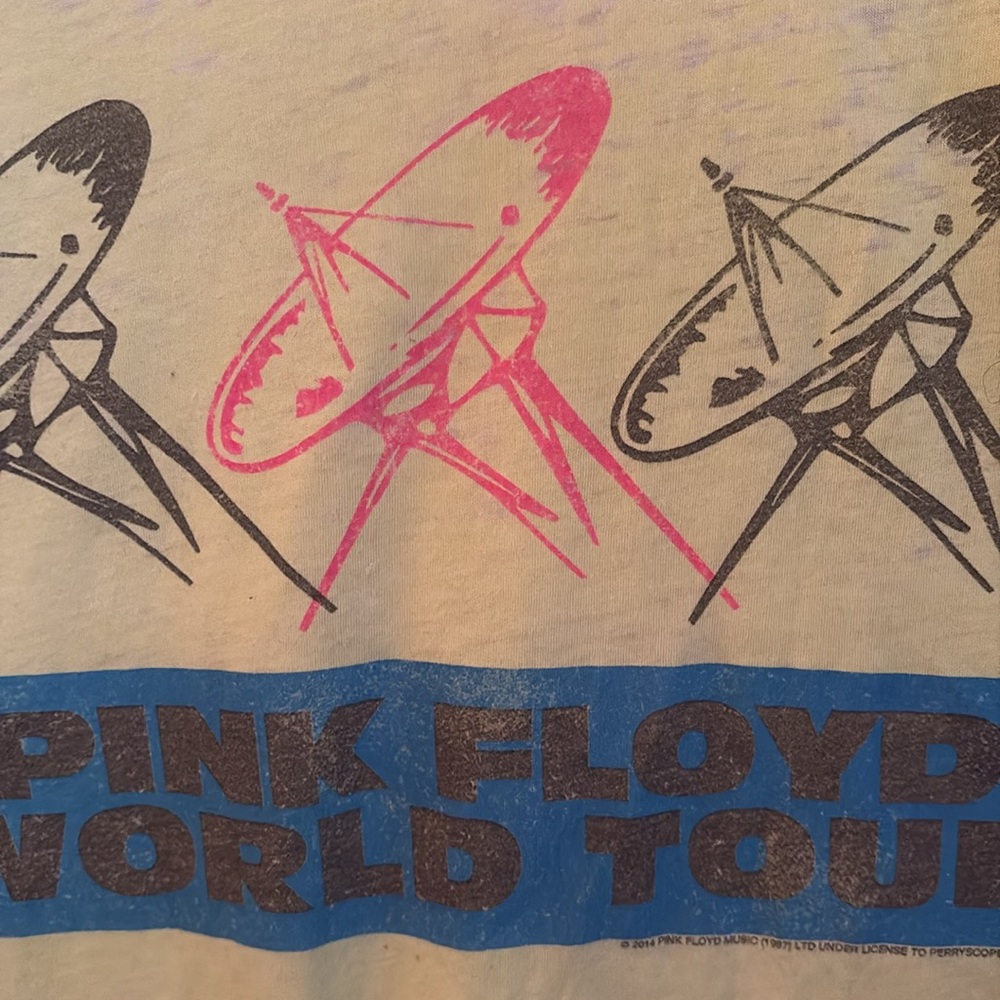 CHASER Pink Floyd Sheer Tee